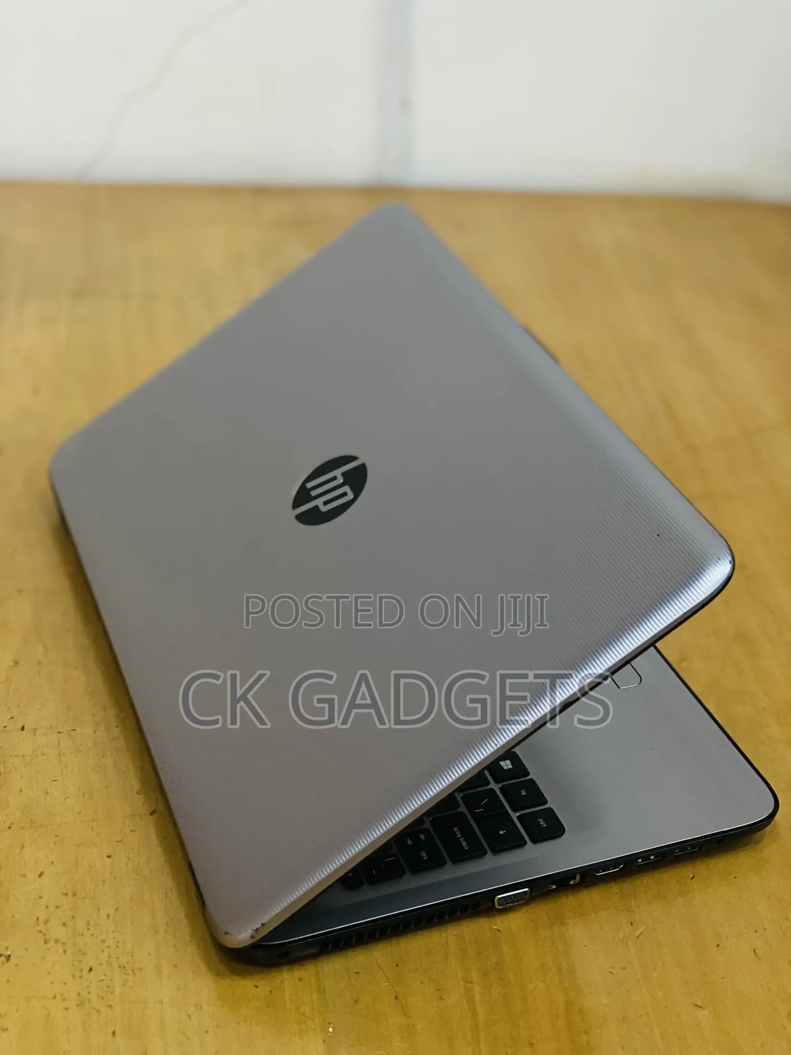 New Laptop HP 250 G5 8GB Intel Core I5 SSD 500GB