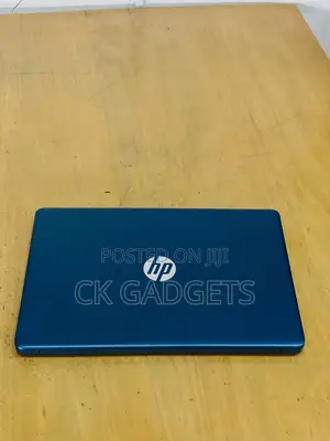 New Laptop HP 15-Da2933nia 8GB Intel Core I7 SSD 512GB