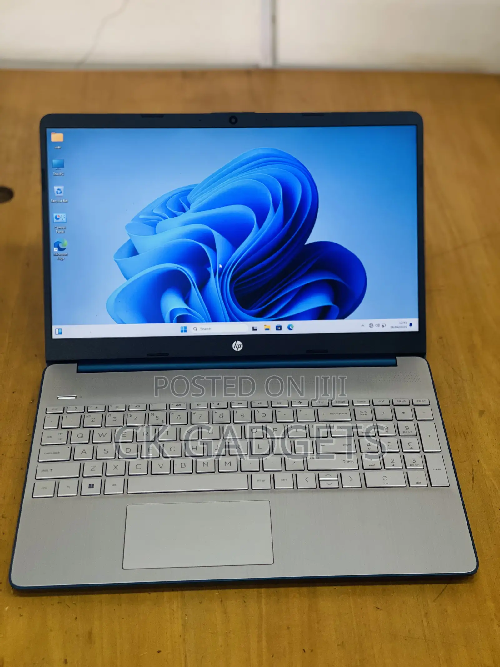 New Laptop HP 15-Da2933nia 8GB Intel Core I7 SSD 512GB