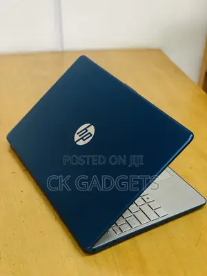 New Laptop HP 15-Da2933nia 8GB Intel Core I7 SSD 512GB