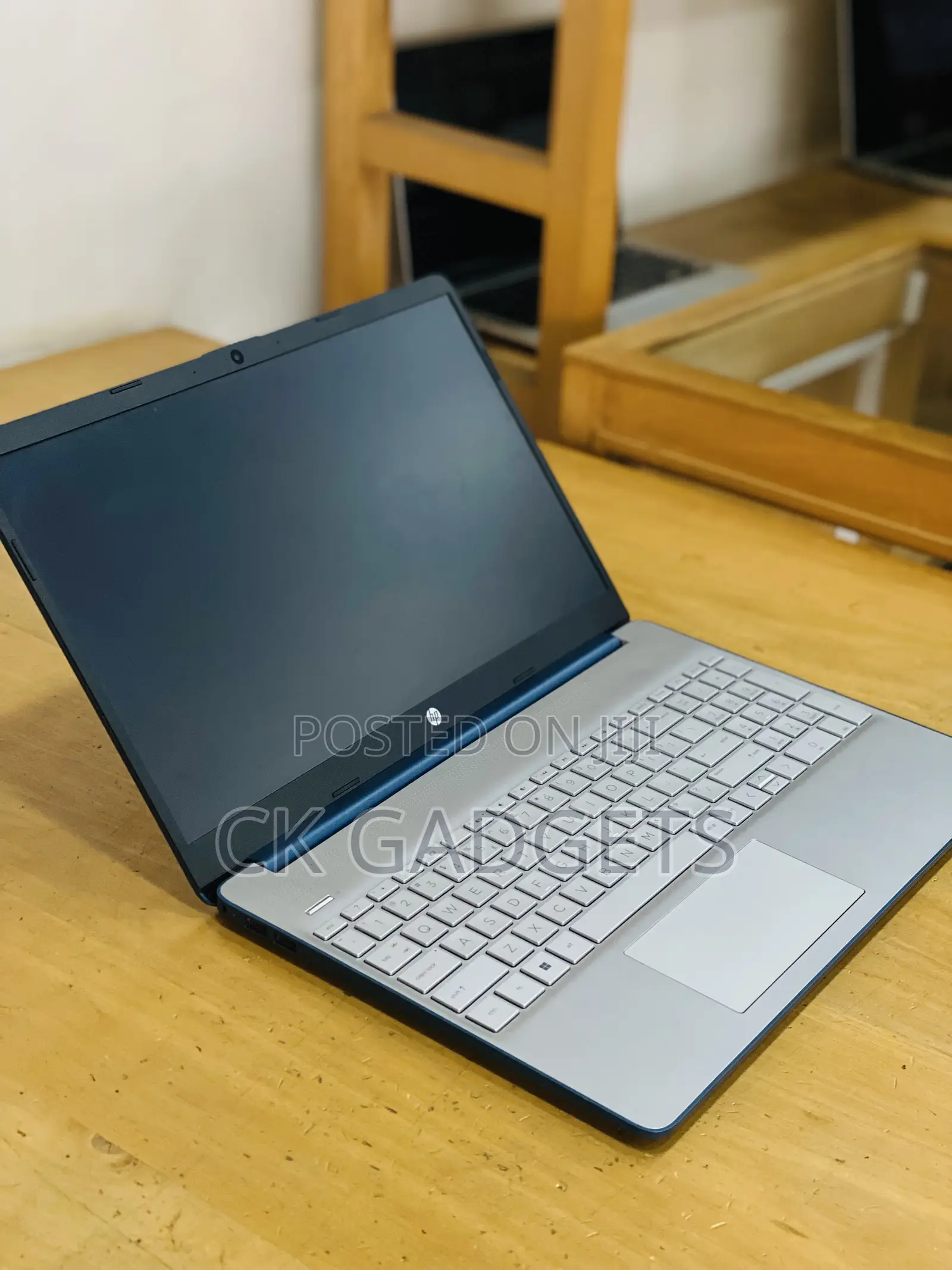 New Laptop HP 15-Da2933nia 8GB Intel Core I7 SSD 512GB
