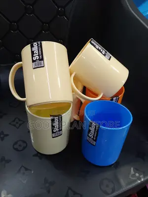 Plastic Cups Stallion 12pcs Good Quality