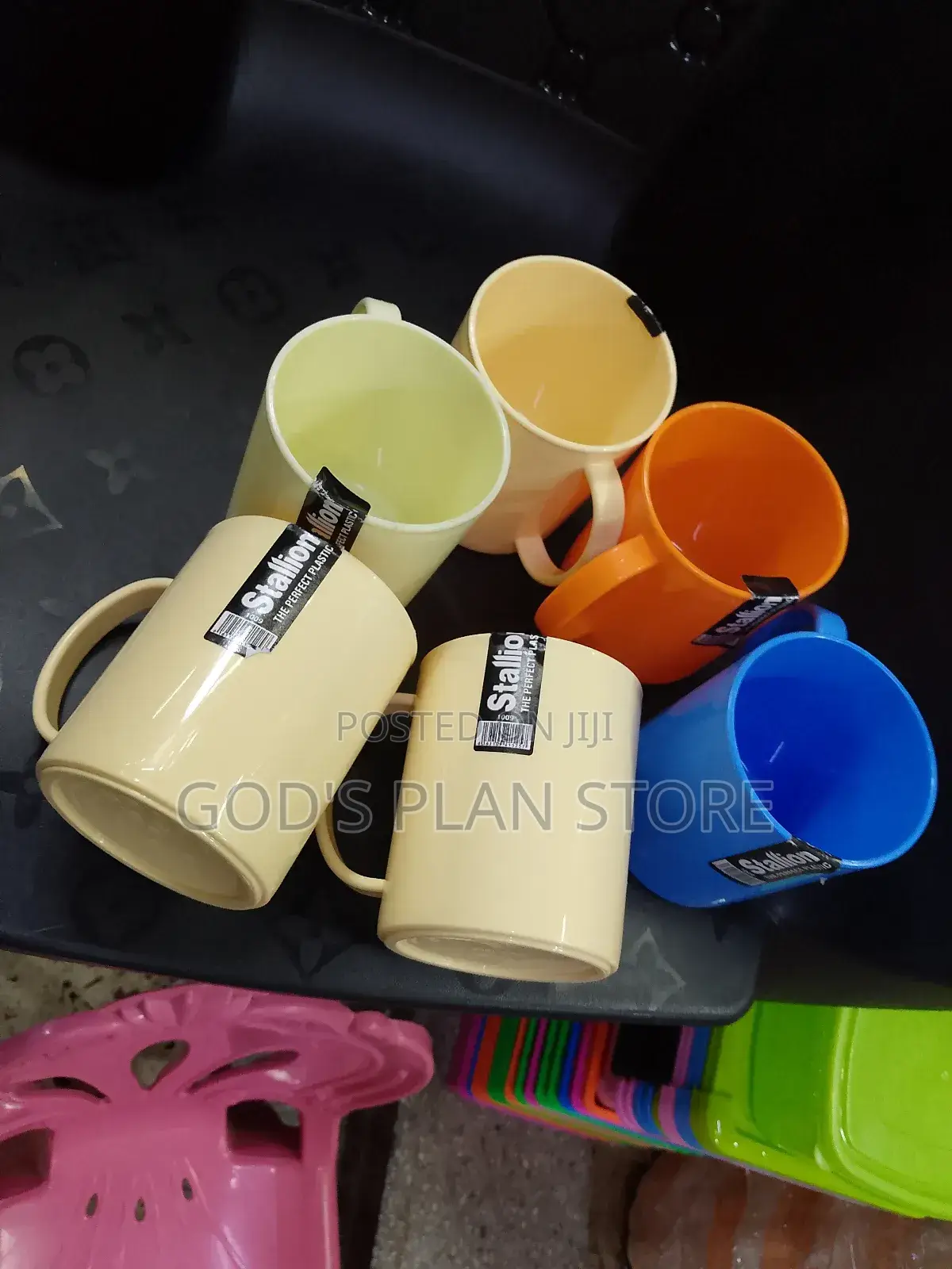 Plastic Cups Stallion 12pcs Good Quality