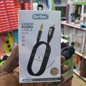 Go-Des iPhone to 3.5mm Audio Cable