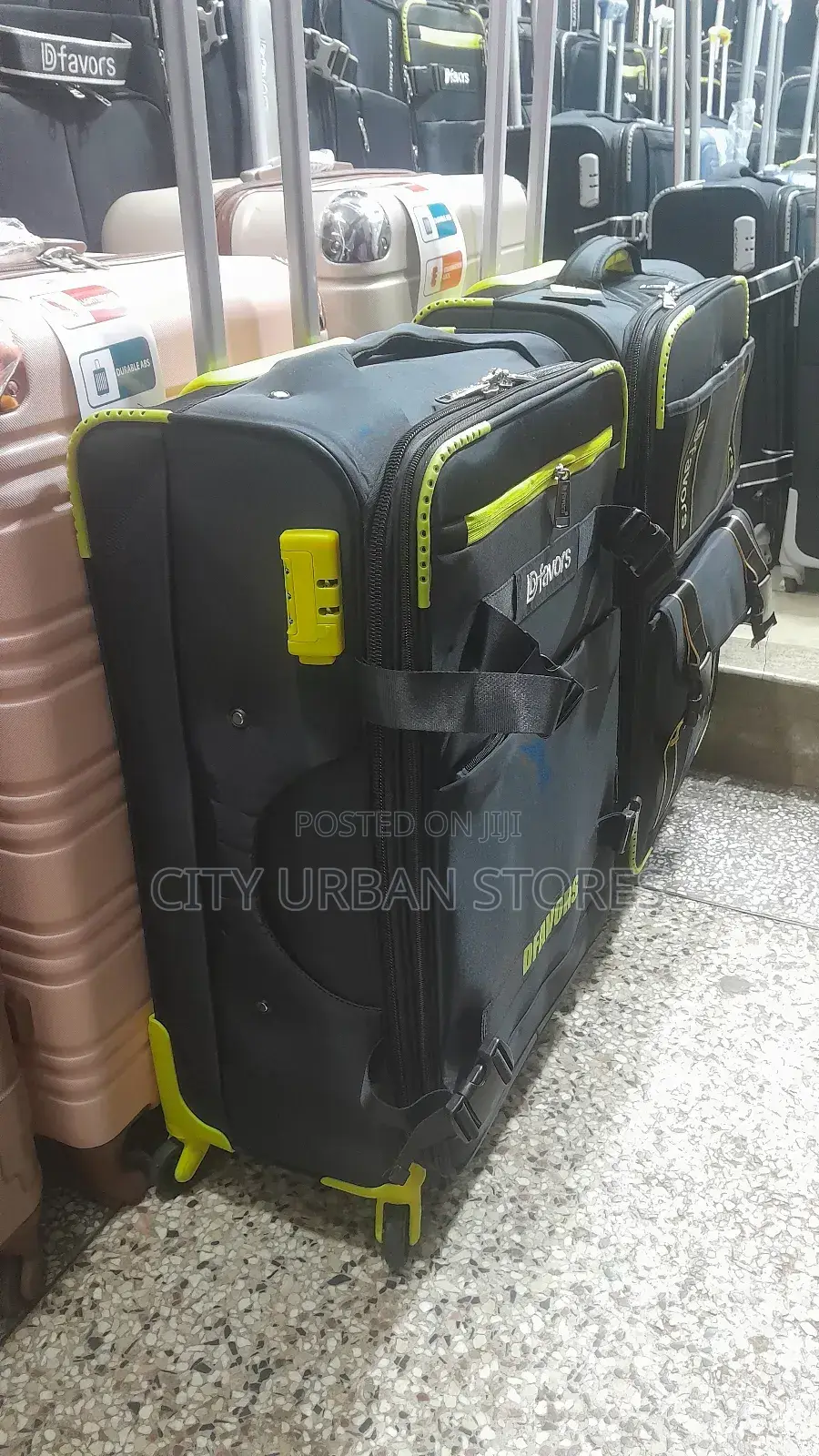 Dfavours Medium Suitcases