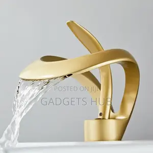 Single Hole Wash Hand Luxury
Waterfall Sink Faucet Basin Tap