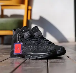 Original Triple Black Nike Air Jordan 6 Retro Sneakers