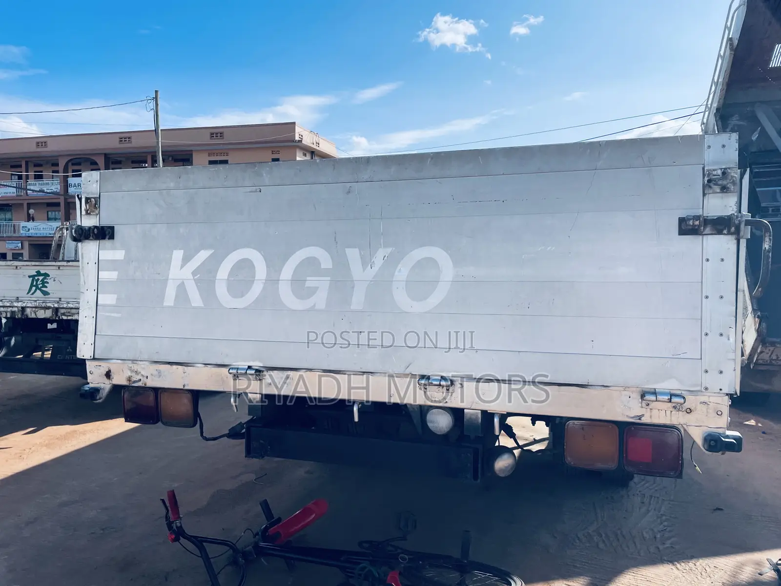 Fuso Long Chassis