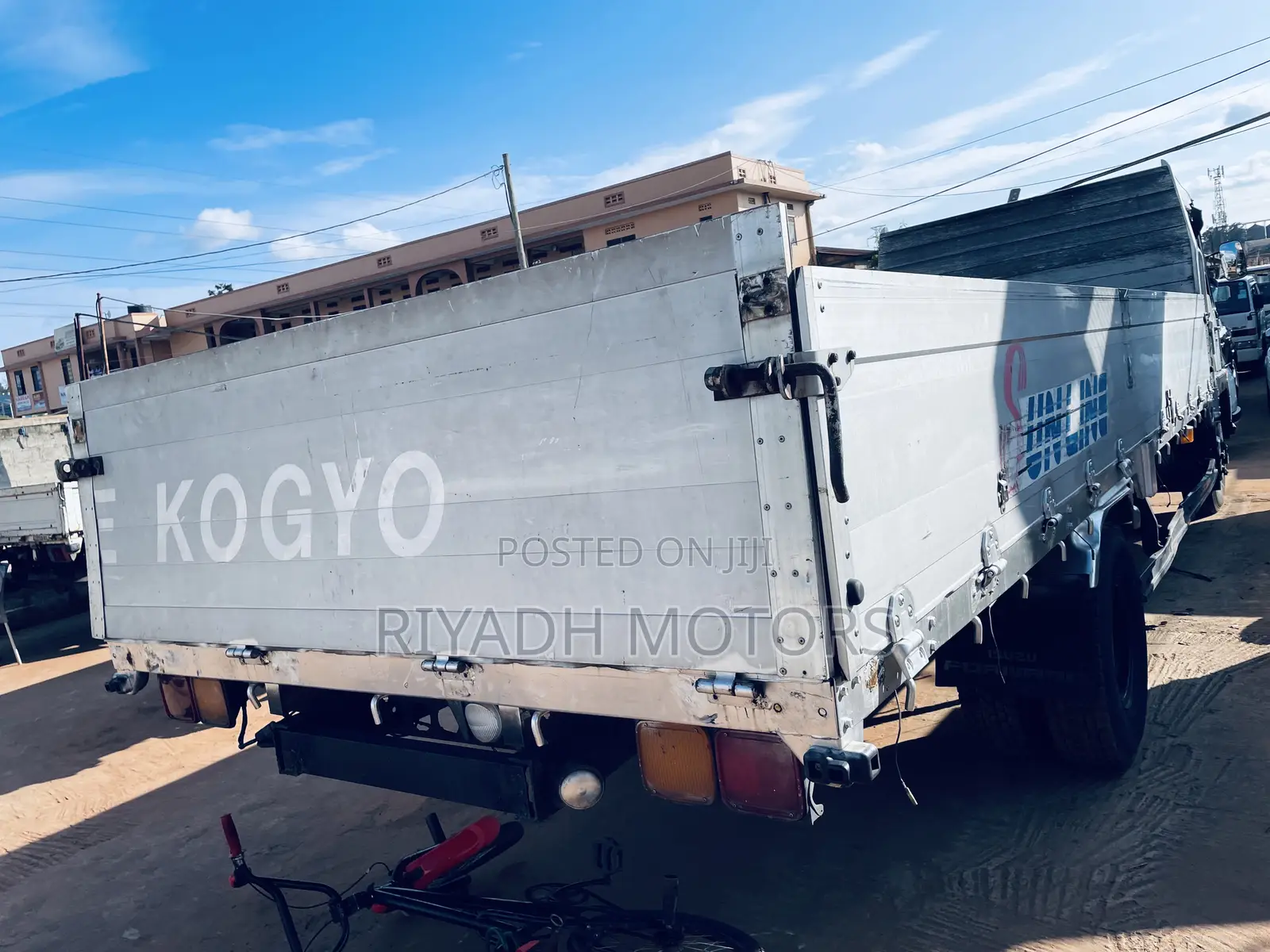 Fuso Long Chassis