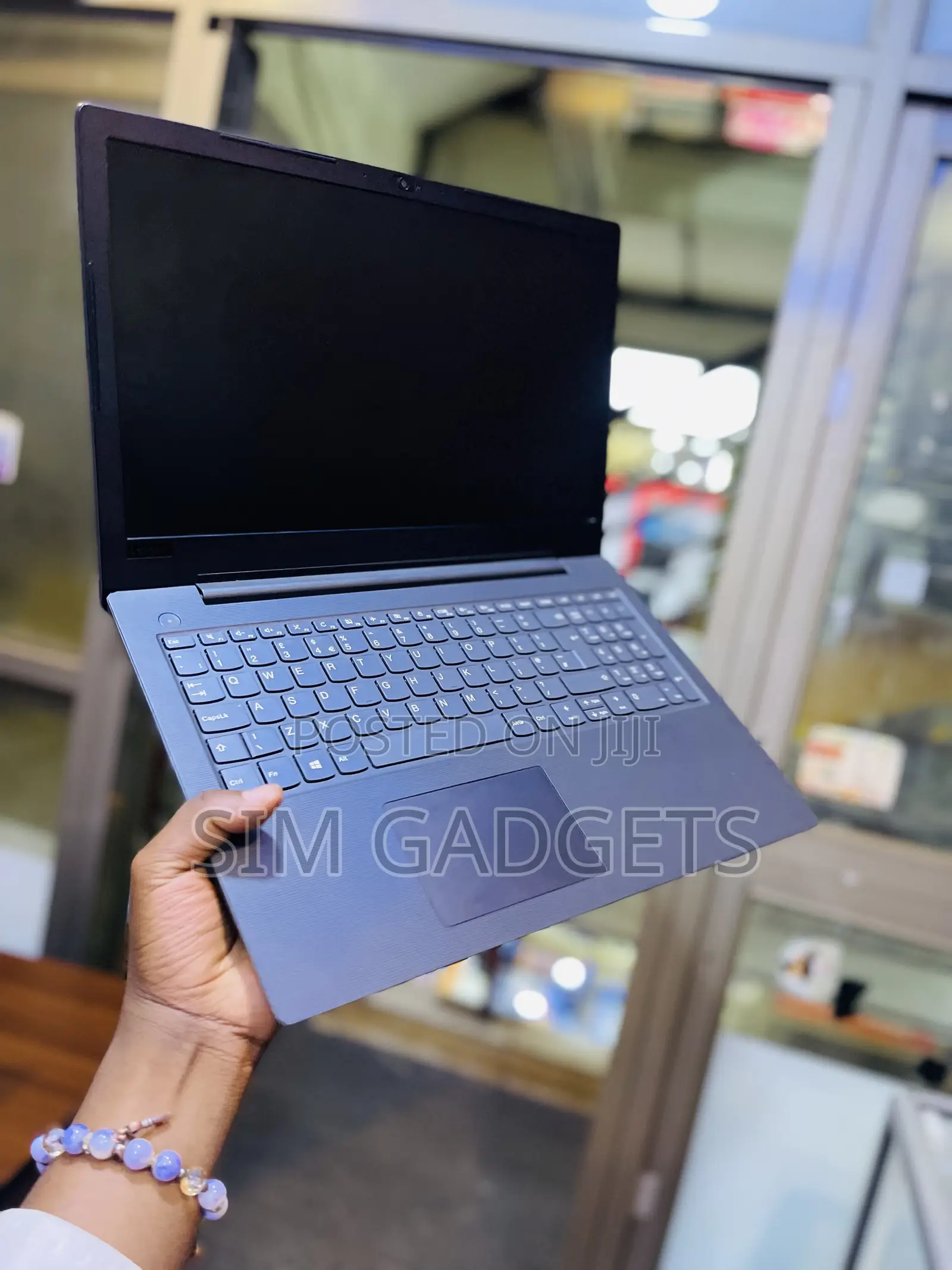 Laptop Lenovo 4GB Intel Celeron HDD 500GB