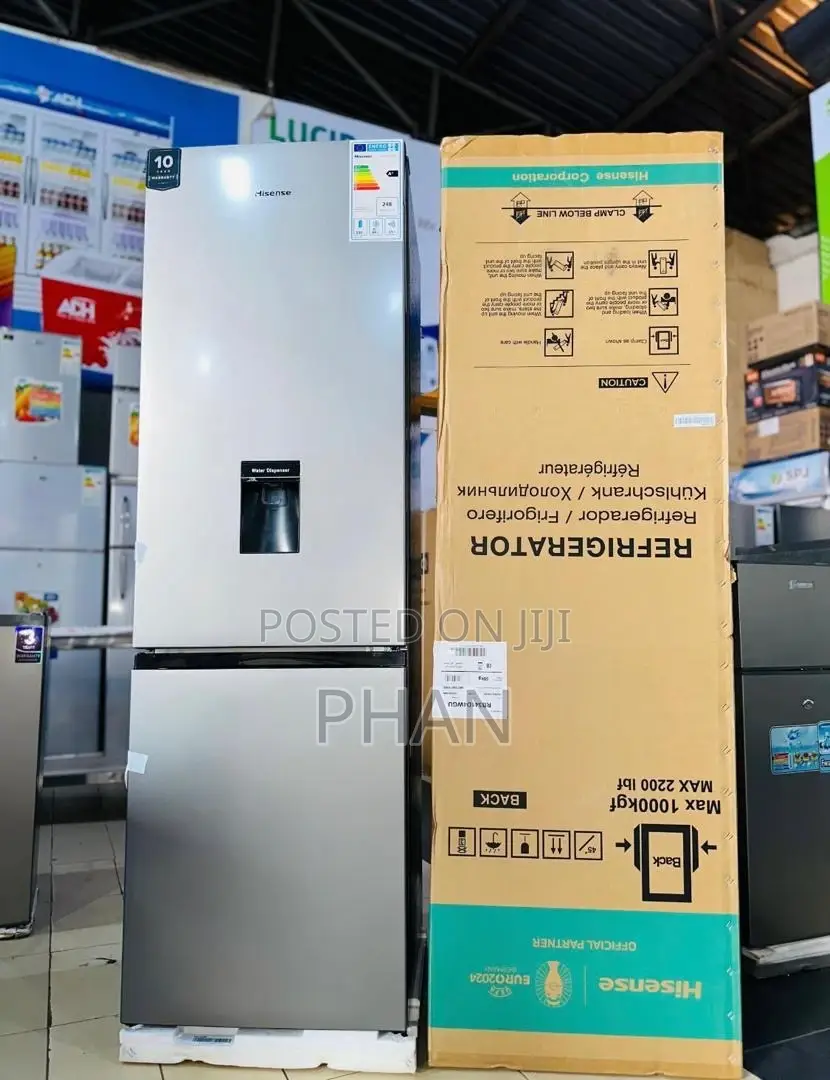 Brand New Double Door Hisense Fridge in Optimal Condition