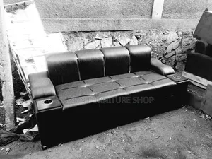 Sofa Set Available for Sale