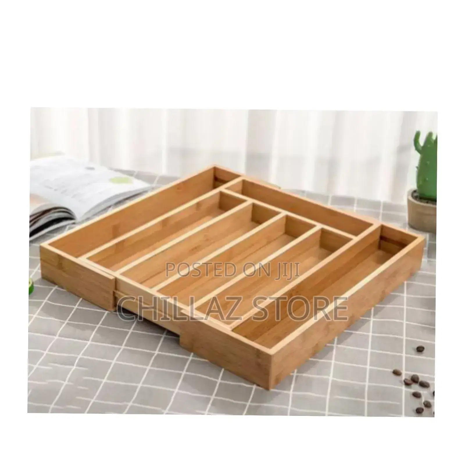 Wooden Cutlery Drawer Organizer.