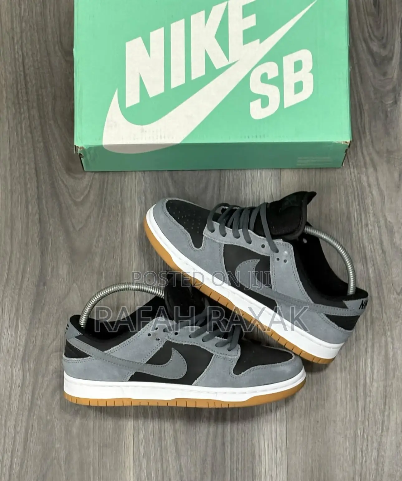 Nike Sb Dunk Low Pro “Dark Smoke Grey” Skateboard Sneakers