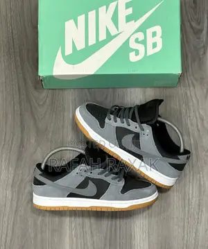 Nike Sb Dunk Low Pro “Dark Smoke Grey” Skateboard Sneakers