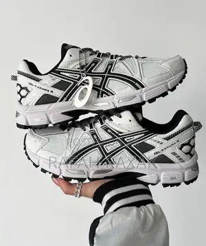 Original White/Black Asics Gel Kahana 8 Sneakers