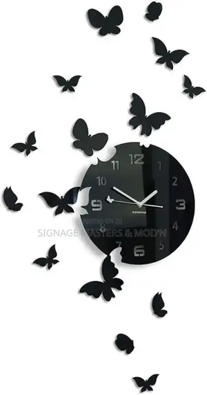 Flying Butterfly Realistic Clock