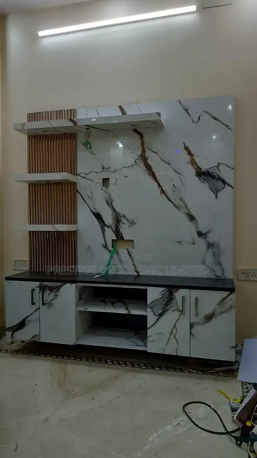 Diamond Fabulous Tv Unit