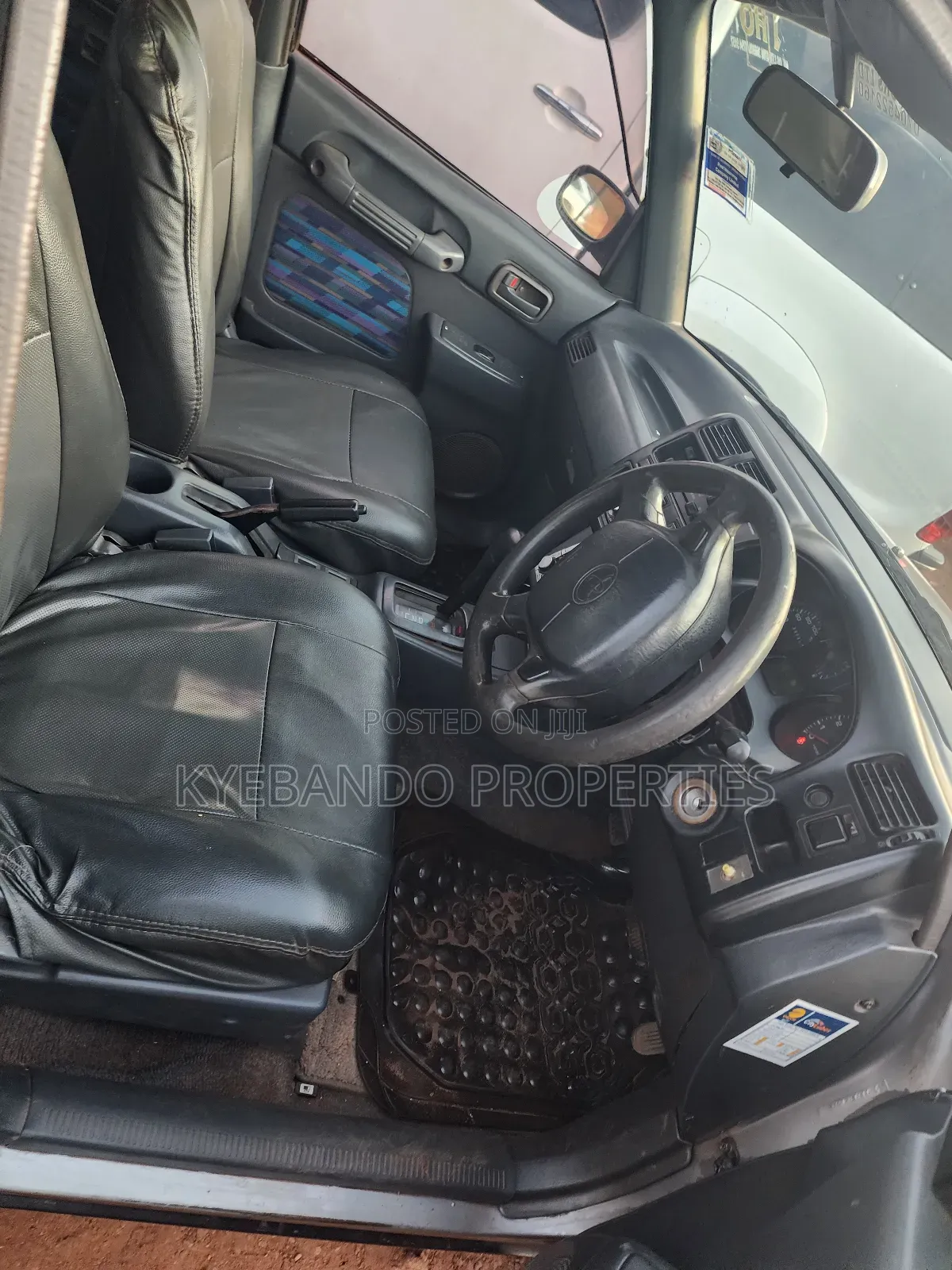 Toyota RAV4 Base 4x4 1999 Silver