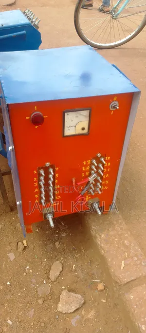Battery Charger Machine