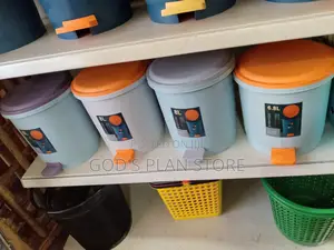 Step on Dust Bins 8litres