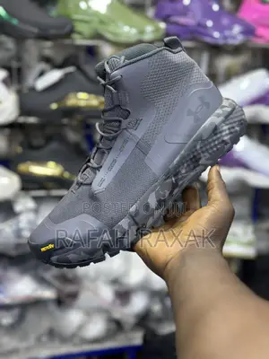 Under Armour Valsetz Mid Tactical Hiking Sneaker Boots