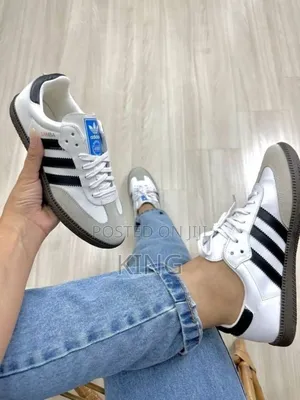 Assured on Casual Sneakers