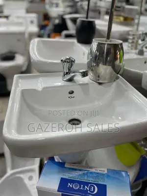 Large Rectangular Basin With Half Pedal