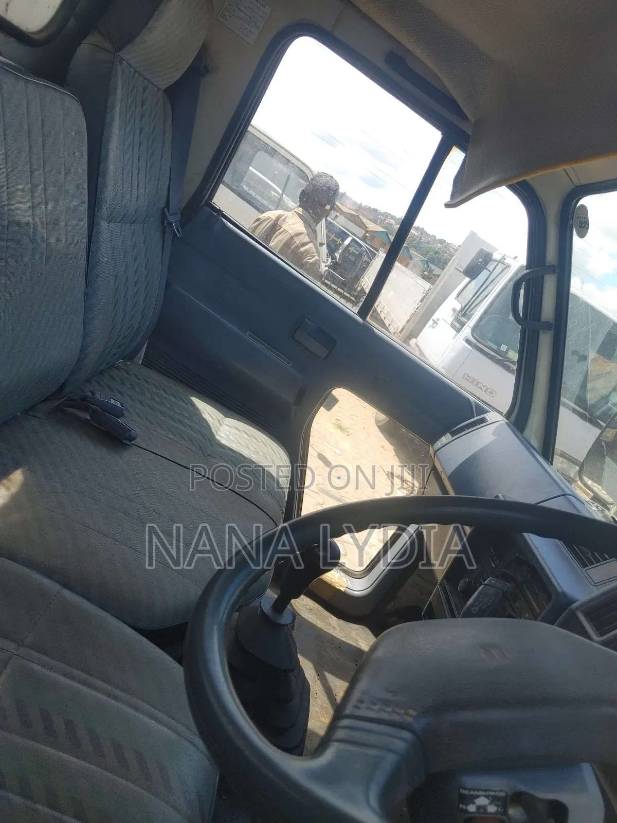 Isuzu Elf Dumper