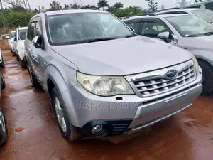 Subaru Forester 2010 Silver
