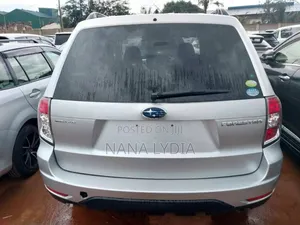 Subaru Forester 2010 Silver