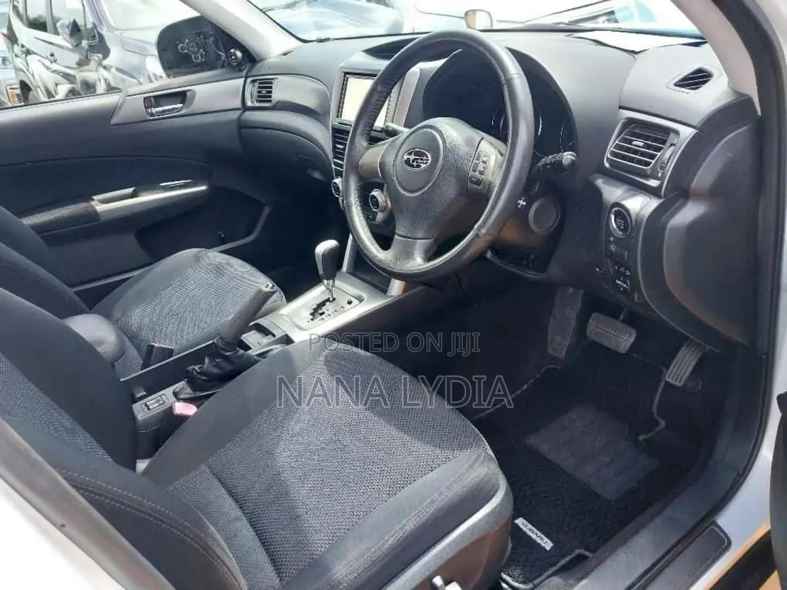 Subaru Forester 2010 Silver