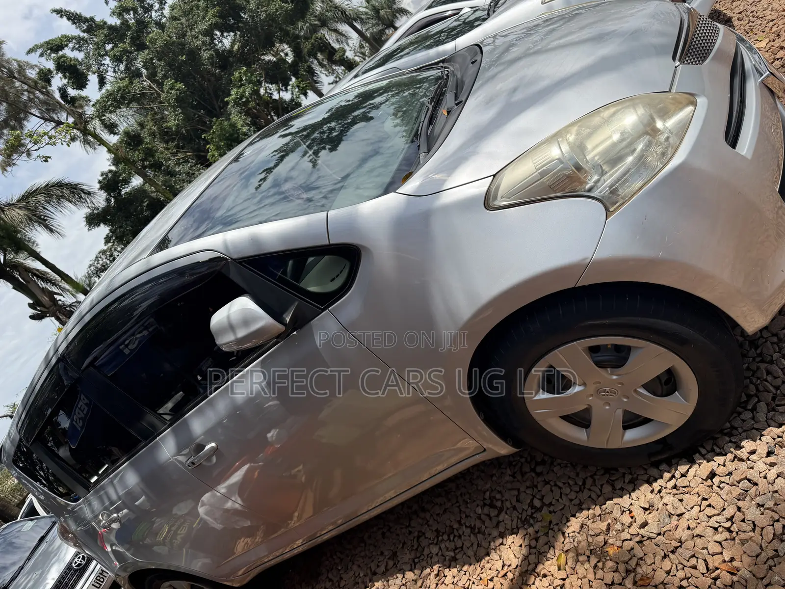 Toyota Ractis 1.5 AWD 2008 Silver