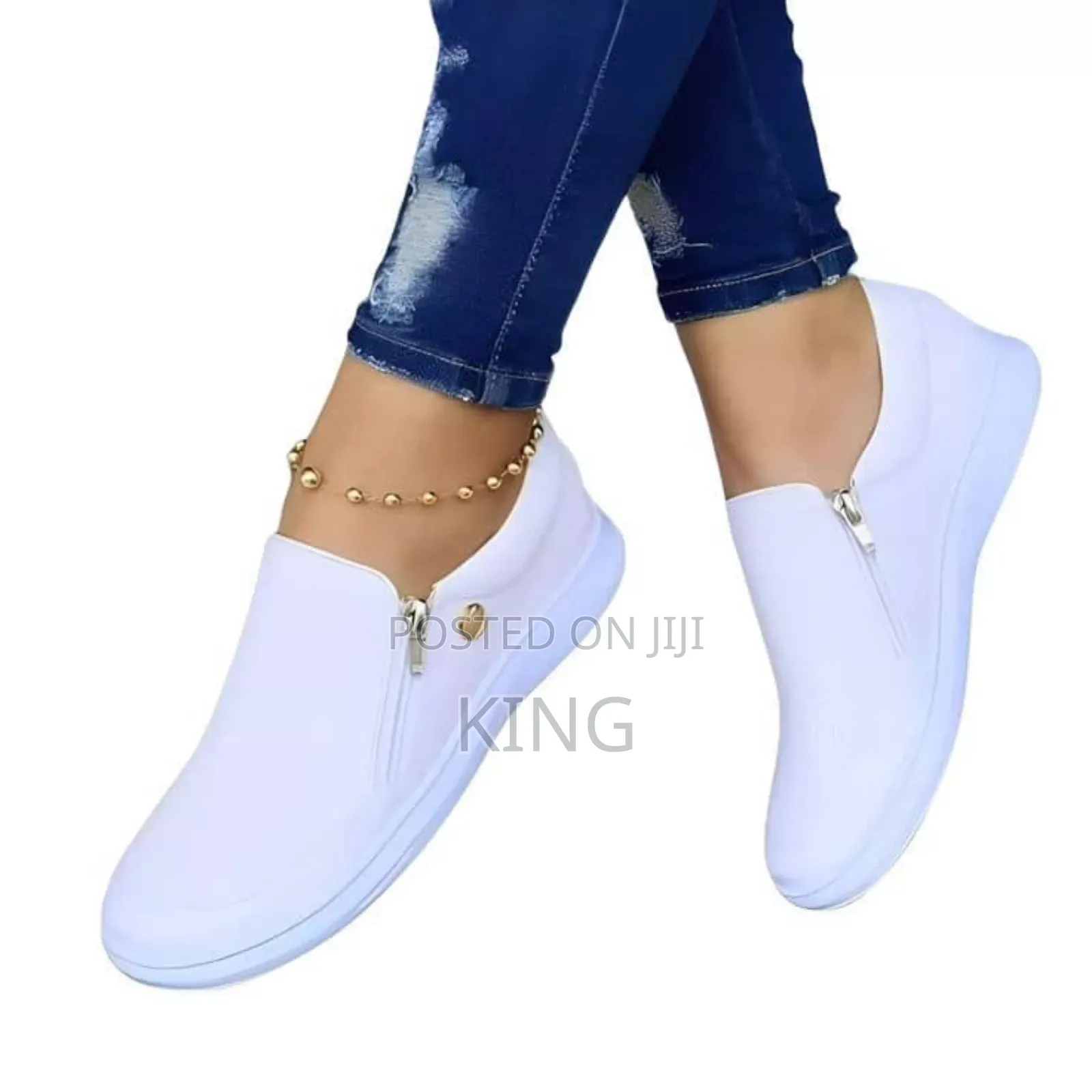 Bold on Casual Sneakers