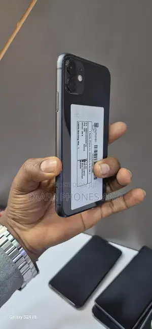 Apple iPhone 11 64 GB Black