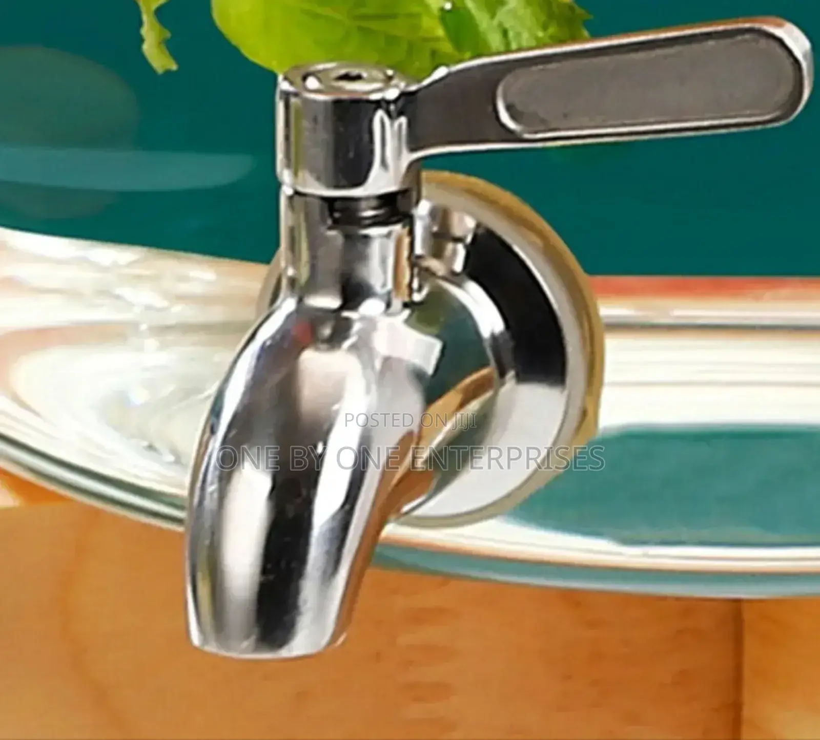 8lts Glass Drink Dispenser With Stainless Steel.