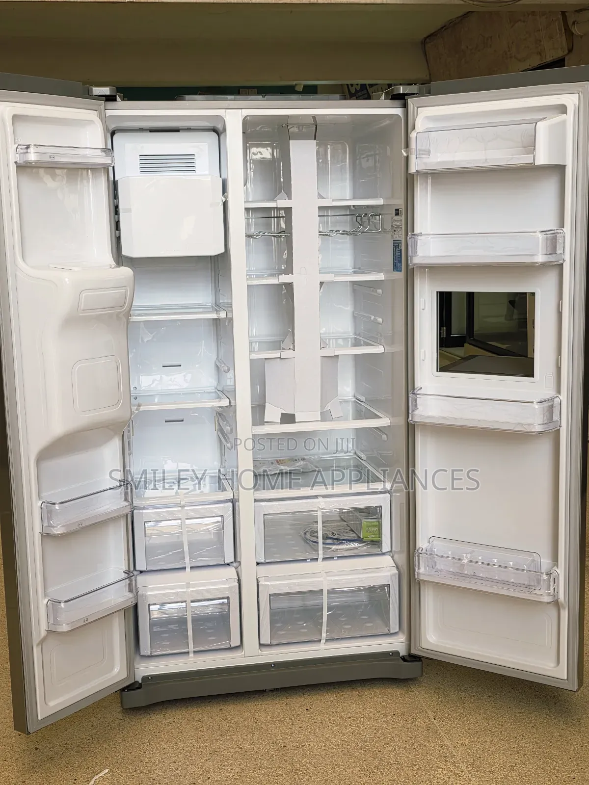 720ltrs Samsung Sisde by Side High End Refrigerator