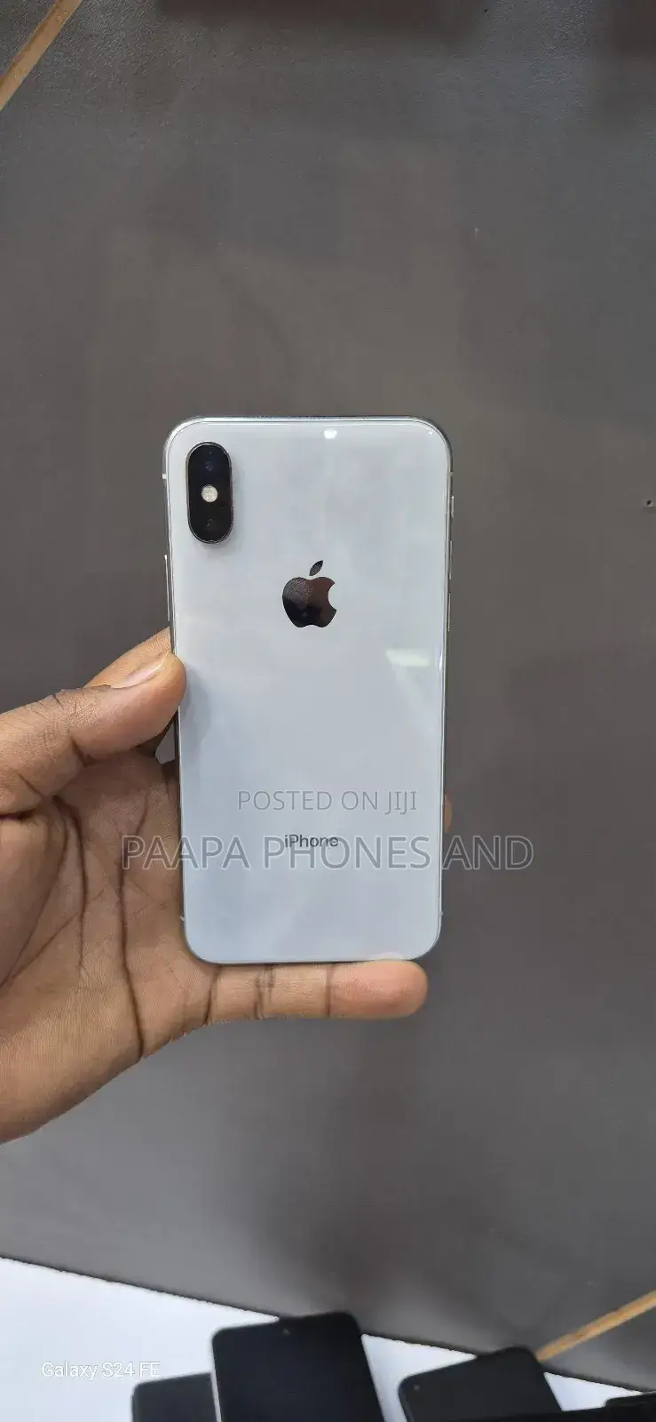 Apple iPhone X 256 GB White