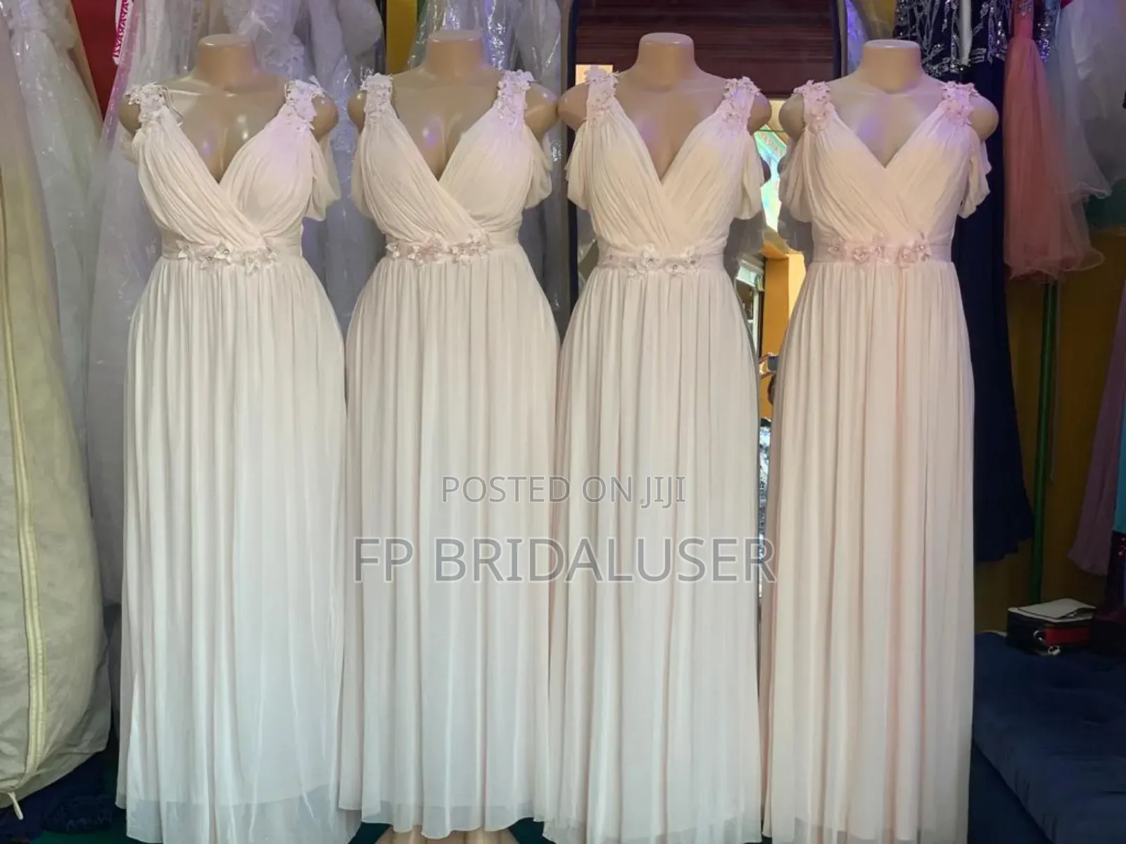 Bridesmaids Dresses for Hire 18pcs