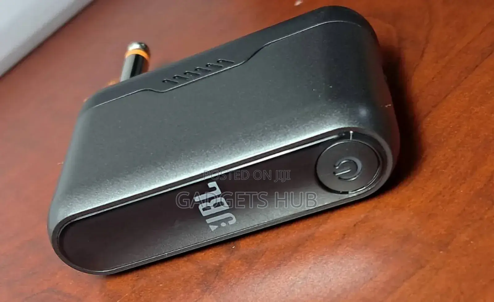 JBL Wireless Handheld
Microphone System Uhf 2 Channel
