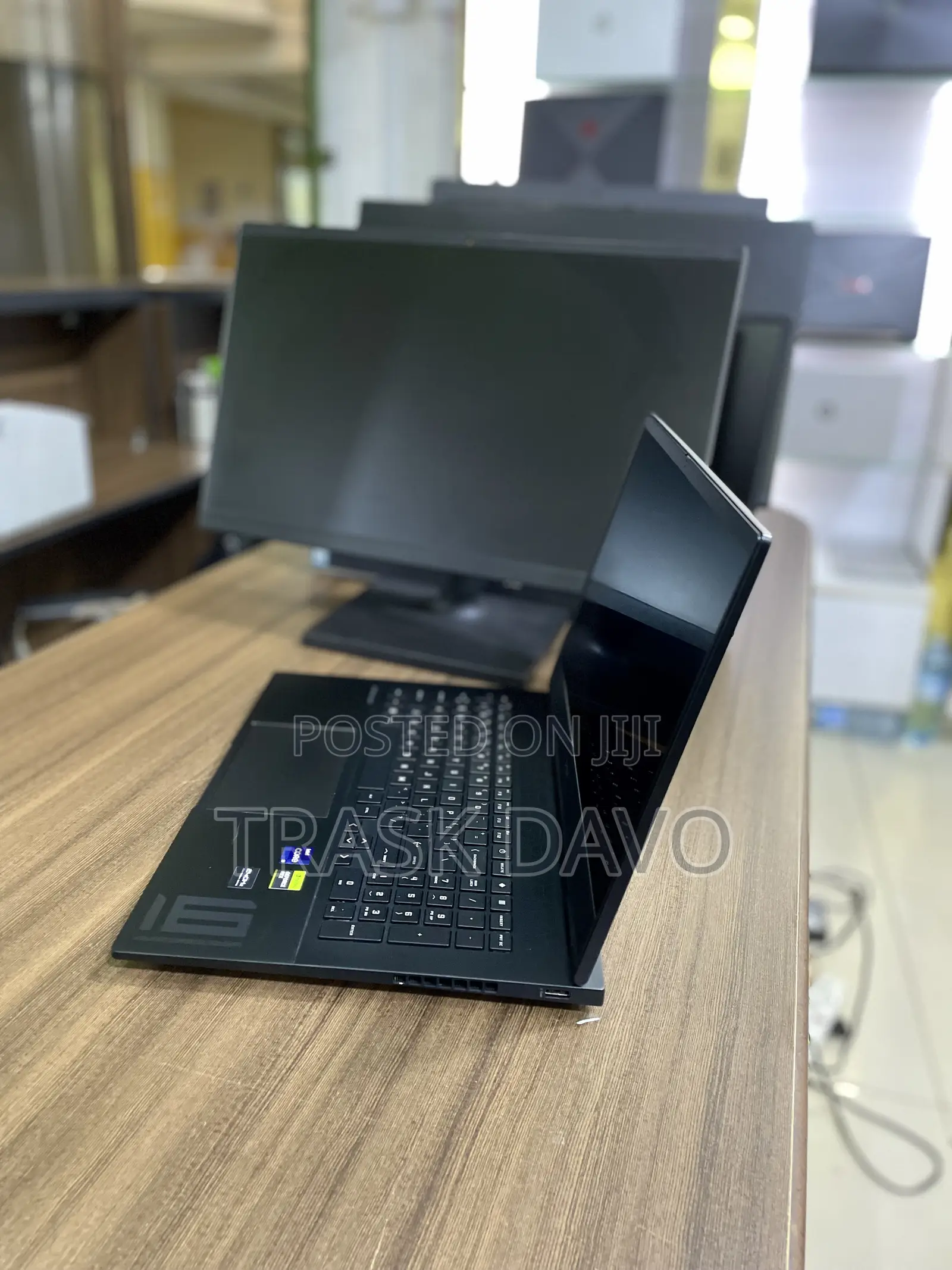 New Laptop HP Omen 17 32GB Intel Core I7 SSD 1T