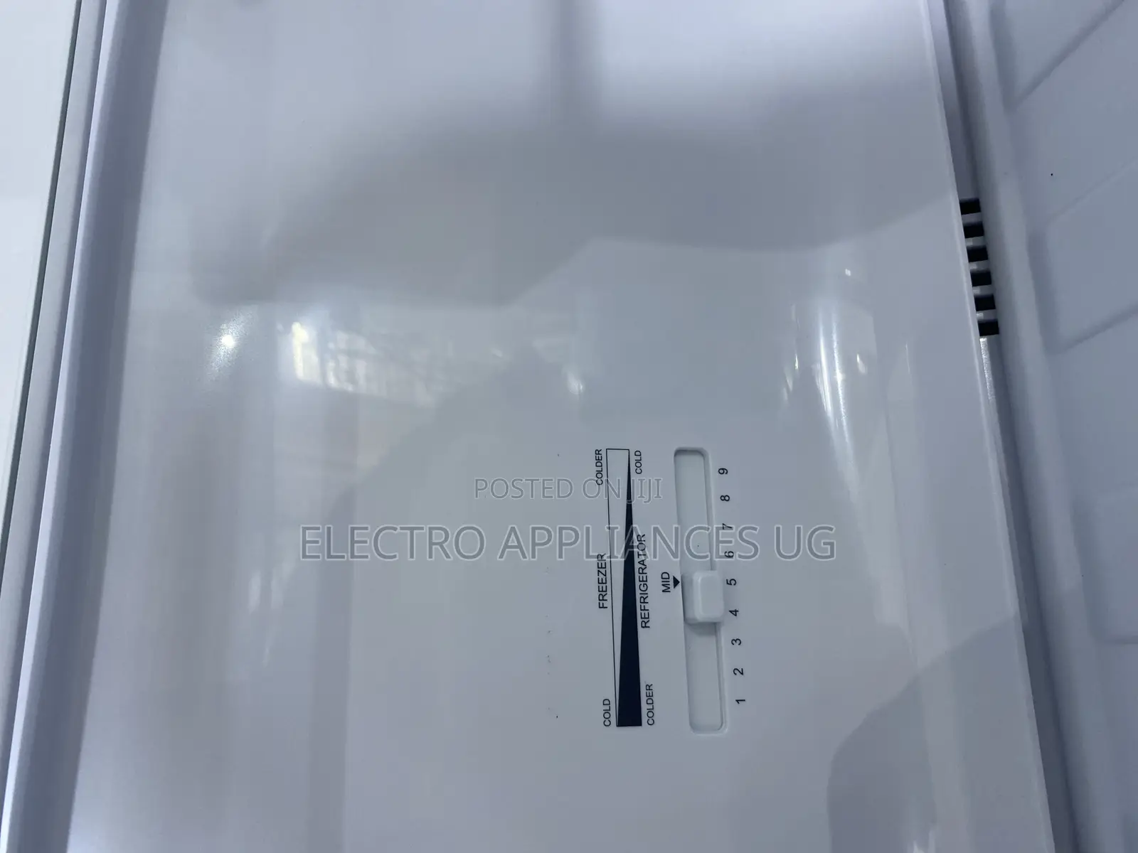 Hisense 419l Double Door Refrigerator [Rt419n4dgn]