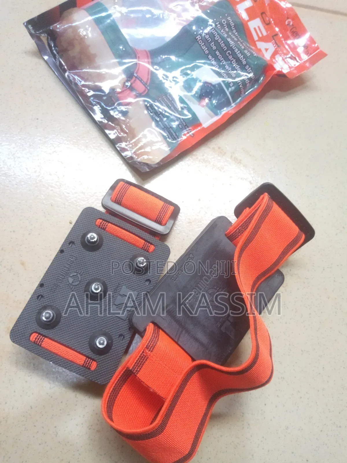 Adjustable Traction Mid-Sole Badterrain Shoe Cleat and Hooks