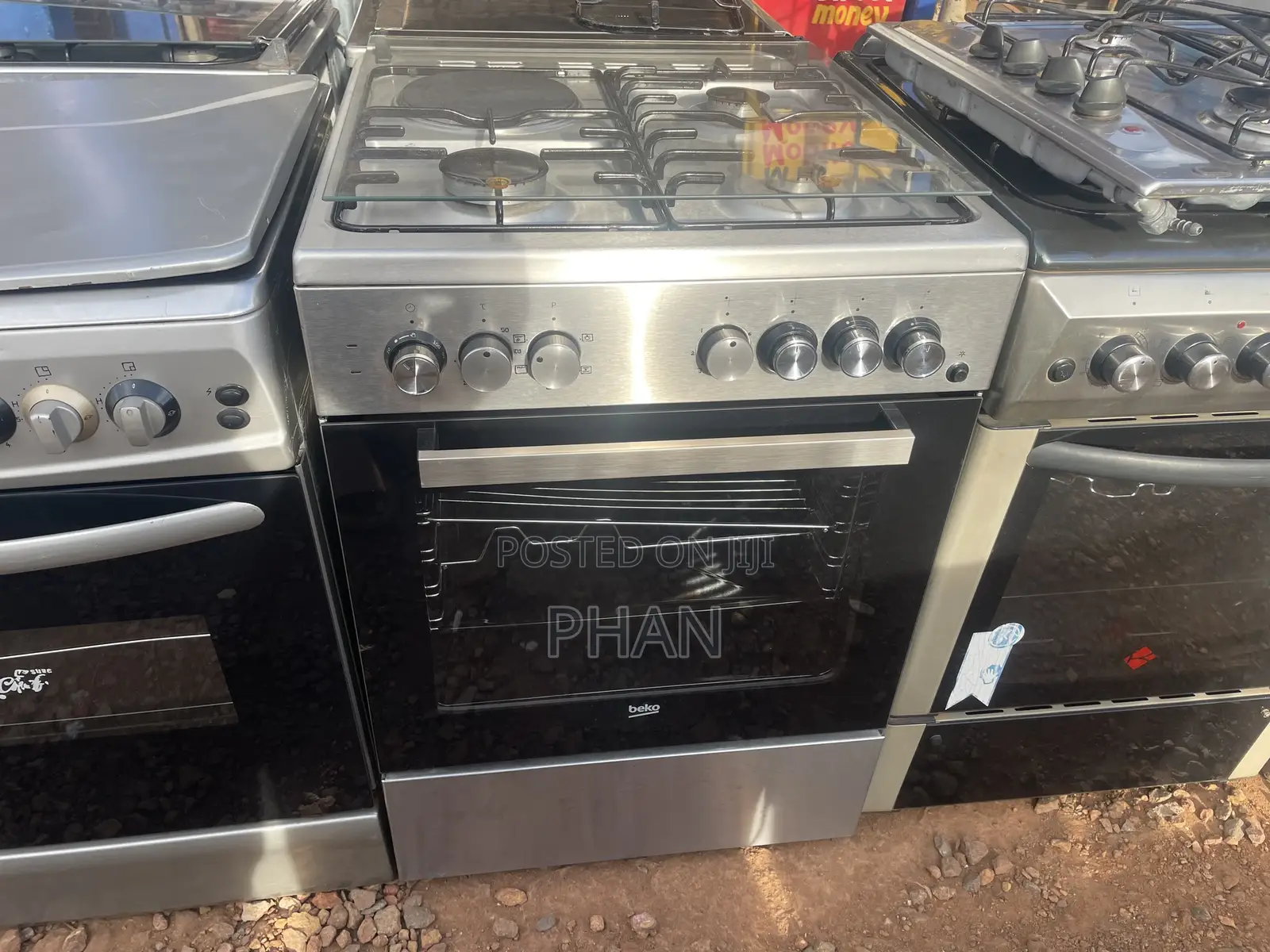 Silver Beko Cooker