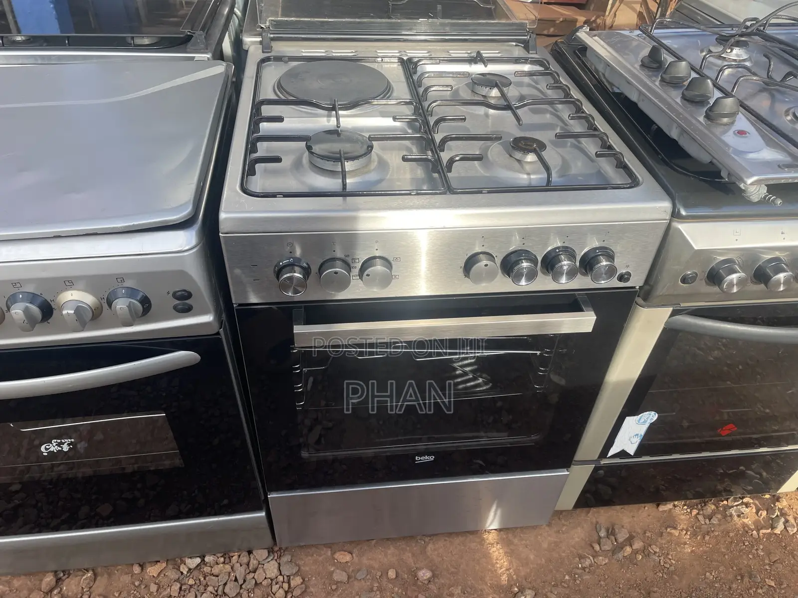 Silver Beko Cooker