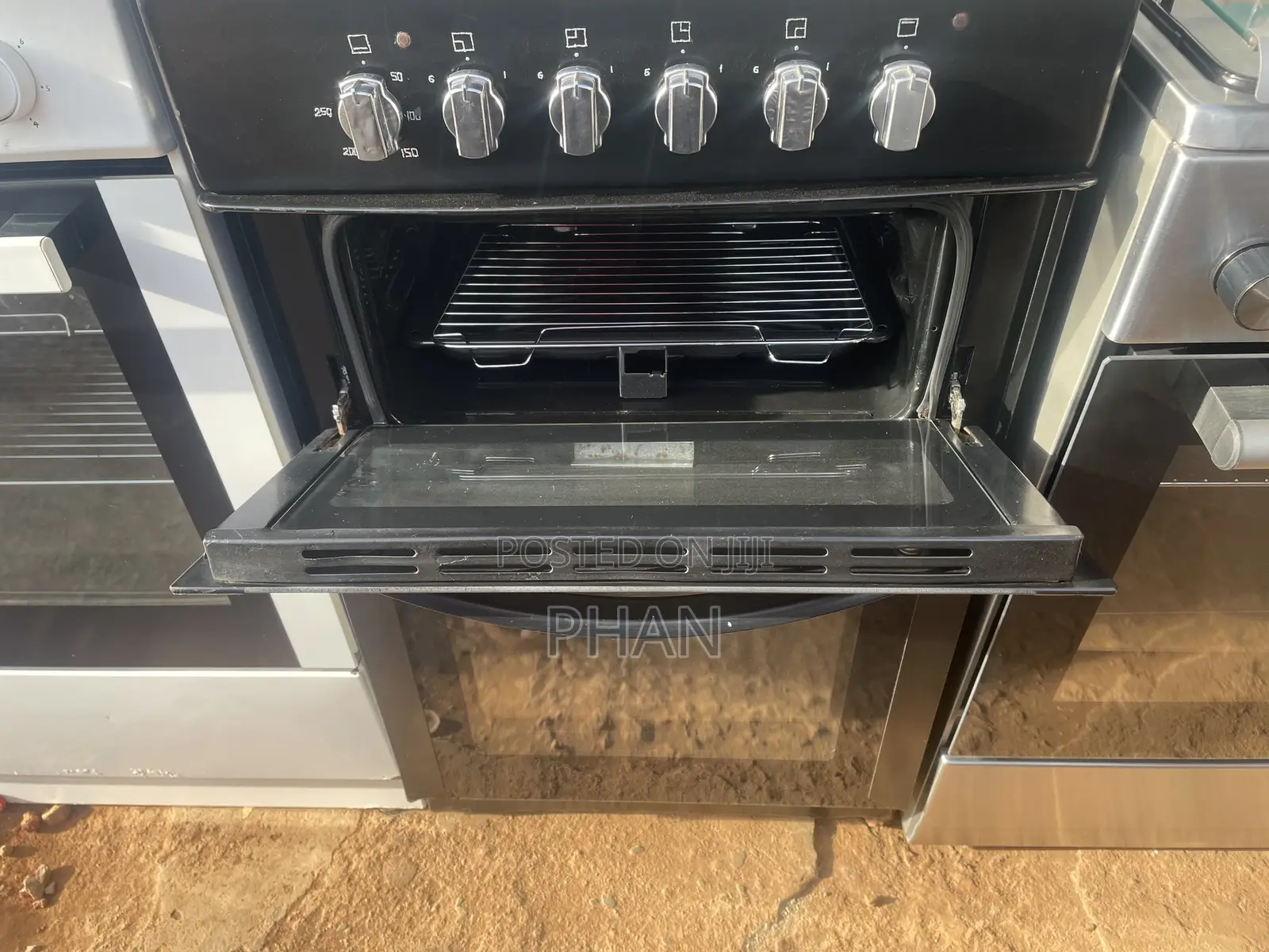 Ceramic Cooker in Good Condition