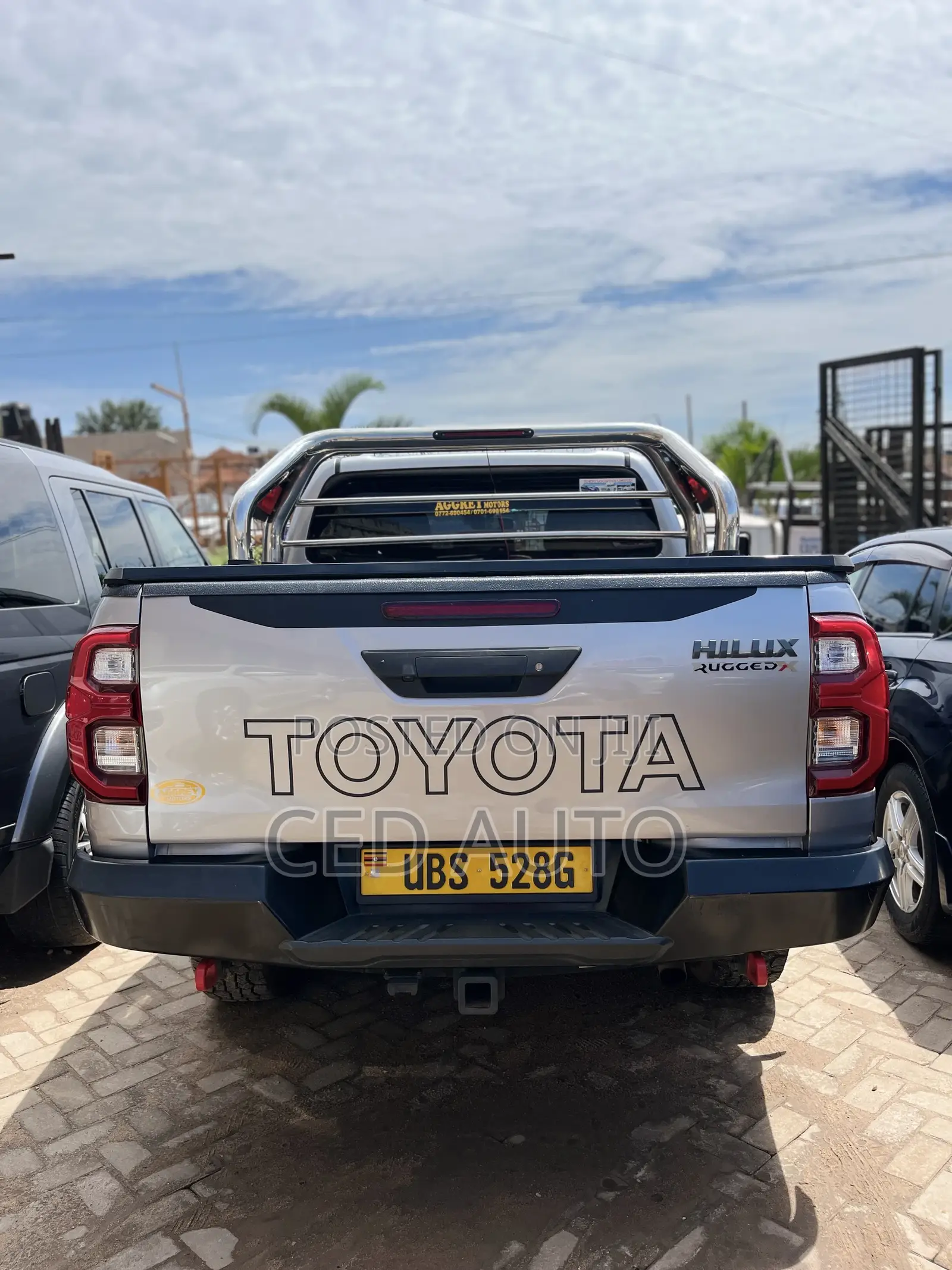 Toyota Hilux 2019 Silver
