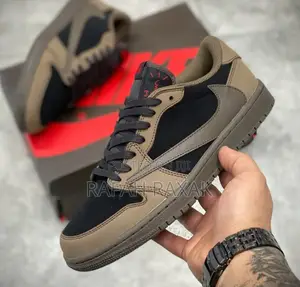 Original Brown Nike Air Jordan 1 Low X Travis Scott Sneakers