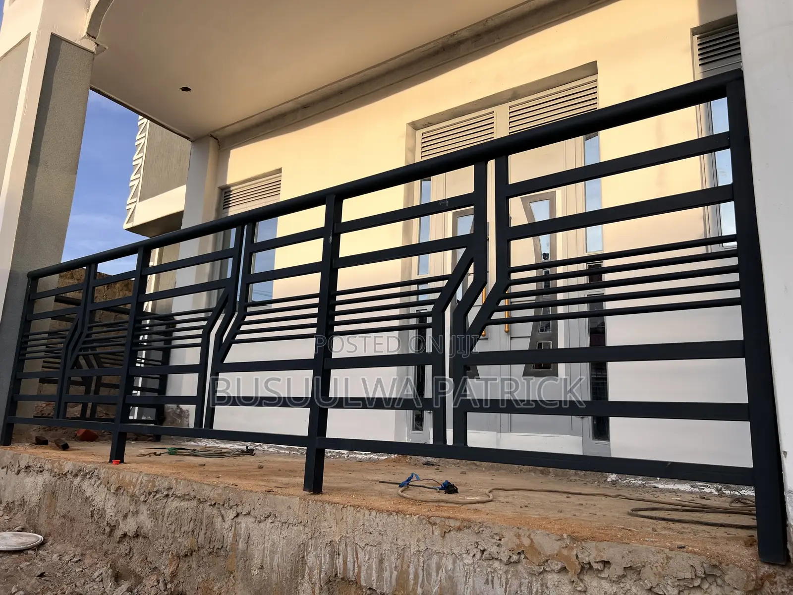 75 Balcony Grill Black