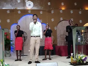Singers Vocalist